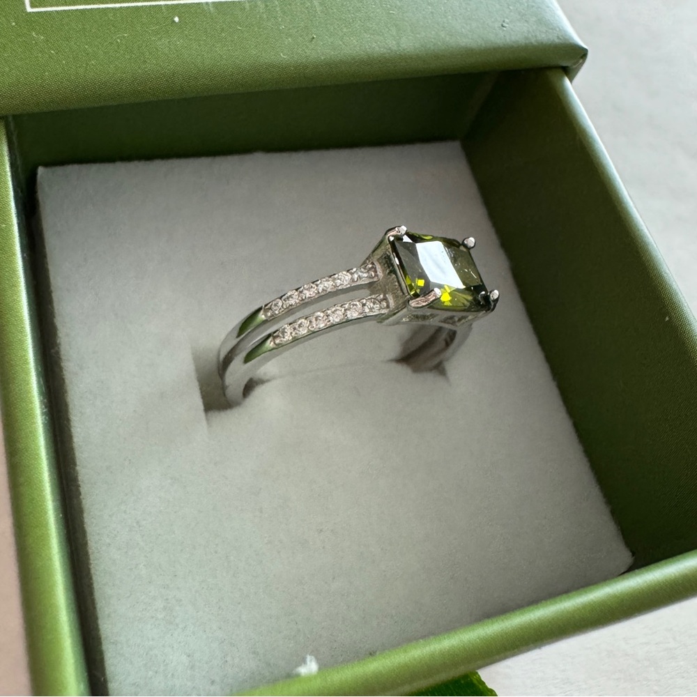 Born To Shine Ryze Party Matcha Ice CZ White Frost CZ Sterling Ring Size 7 - Picture 5 of 8
